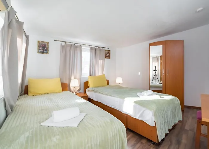 Standard Zimmer mit zwei Einzelbetten
